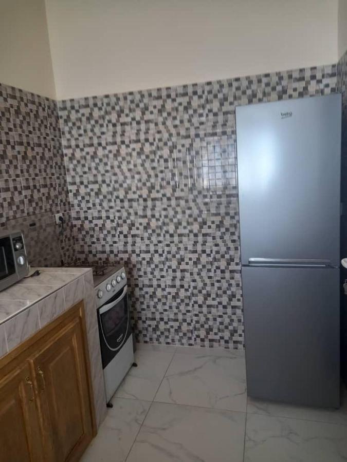 Villa Diambars Sali Tapé Kültér fotó